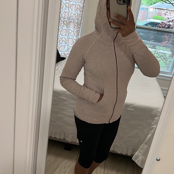 Lululemon Jacket - Picture 7 of 8